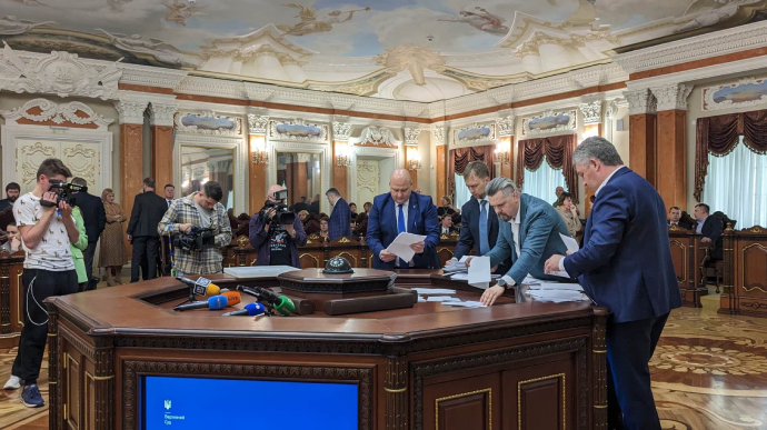 Şeful Curţii Supreme a Ucrainei a fost demis, după ce a fost reţinut într-o anchetă de corupţie. Mita pentru care este suspectat este cea mai mare din istoria ţării