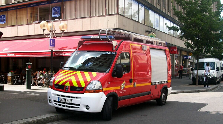 Un mort şi cinci răniţi în Franţa, într-un incendiu într-un apartament la Strasbourg 