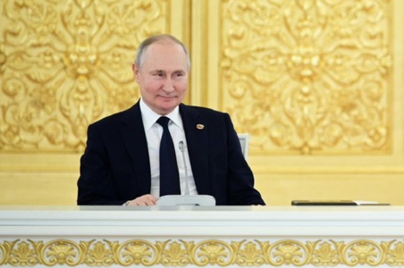 Preşedintele rus Vladimir Putin a felicitat duminică gruparea Wagner şi armata rusă pentru ceea ce a numit ”eliberarea” oraşului Bahmut