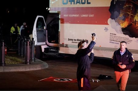 Şoferul de 19 ani care a izbit un camion de bariera de securitate de la Casa Albă a declarat că era pregătit să îl ucidă pe Biden şi să preia puterea - FOTO