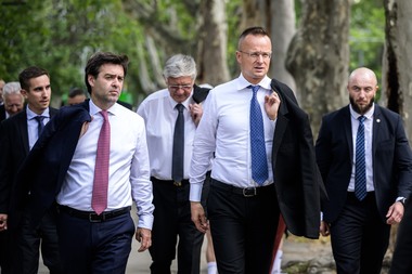 Aflat în vizită la Chişinău, ministrul de externe al Ungariei oferă Republicii Moldova 300.000 de euro pentru „consolidarea capacităţilor de apărare”