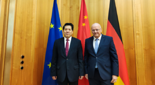 Berlinul îi cere emisarului chinez Li Hui ca Beijingul să exercite presiuni asupra Rusiei să-şi retragă trupele din Ucraina. Secretarul de stat german Andreas Michaelis i-a cerut Chinei să condamne războiul rus de agresiune şi să nu livreze armament Moscovei