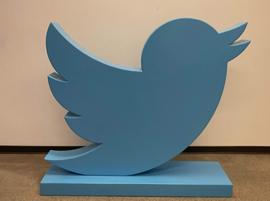 Twitter iese din Codul UE împotriva dezinformării online, anunţă comisarul european Thierry Breton. ”Puteţi fugi, dar nu vă puteţi ascunde”
