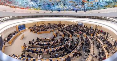 Ucraina intră în Consiliul Executiv al OMS, în urma unui vot cerut de Moscova al Adunării Mondiale a Sănătăţii, primul din 1977 încoace, o înfrângere usturătoare a Rusiei. Coreea de Nord intră şi ea, atacată de SUA