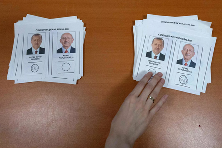 Erdogan, în frunte, după numărarea a peste jumătate dintre voturi