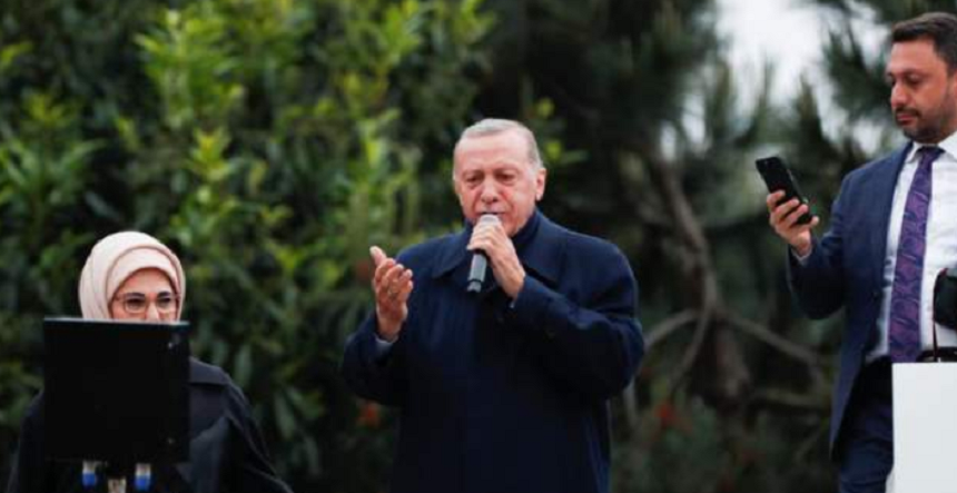 UPDATE-Erdogan le mulţumeşte alegătorilor şi revendică o victorie în alegeri