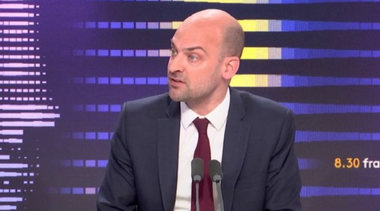 Ministrul francez al domeniului Digital, Jean-Noël Barrot, ameninţă cu ”interzicerea” Twitter în UE