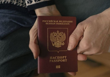 Mişustin anunţă că 1,5 milioane de persoane au primit paşapoarte ruseşti în regiunile anexate din Ucraina