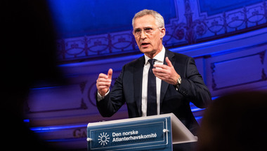 NATO va desfăşura trupe suplimentare în Kosovo pentru a reduce violenţa. Jens Stoltenberg a anunţat că 700 de soldaţi vor fi trimişi în zilele următoare în regiune