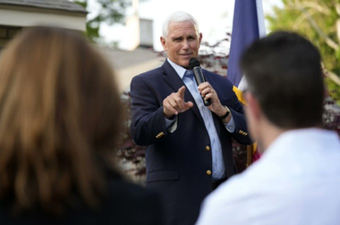 Fostul vicepreşedinte american Mike Pence urmează să-şi anunţe candidatura la Casa Albă săptămâna viitoare, de ziua sa de naştere şi să-l sfideze pe Donald Trump, fostul său şef