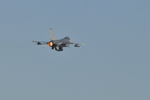 Urmărire supersonică a unui avion uşor în zona Washington DC. Aparatul de zbor s-a prăbuşit în munţii din Virginia