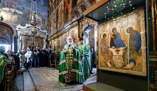 Patriarhul rus Chiril salută o restituire ”istorică” Bisericii printr-un decret, de către Putin, a icoanei Treimii a lui Andrei Rublev, donată Galeriilor Tretiakov de către sovietici în 1929