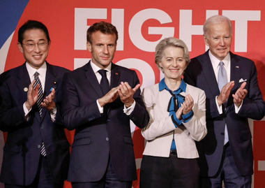 Japonia nu comentează dezvăluiri FT potrivit cărora Macron blochează deschiderea unui Birou de Legătură NATO la Tokyo. Beijingul avertizează împotriva unei ”extinderi a NATO în Asia”