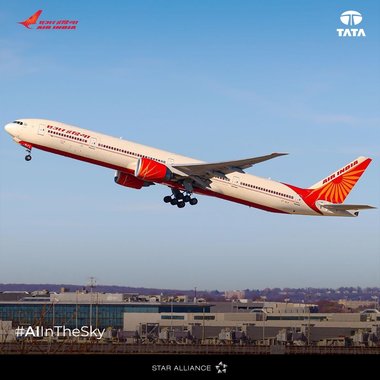 Un avion indian care mergea spre San Francisco a deviat de la curs şi a aterizat în Rusia din cauza unei probleme tehnice. Scenariul fusese prezis cu o zi înainte, în plină dispută a industriei în legătură cu spaţiul aerian rus