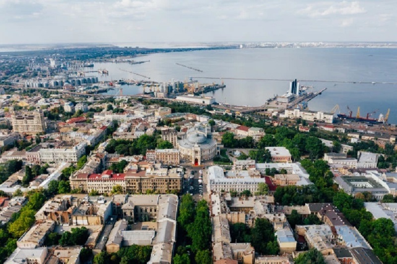 Trei civili au fost ucişi în timpul unui atac cu drone ruseşti asupra oraşului ucrainean Odesa de la Marea Neagră