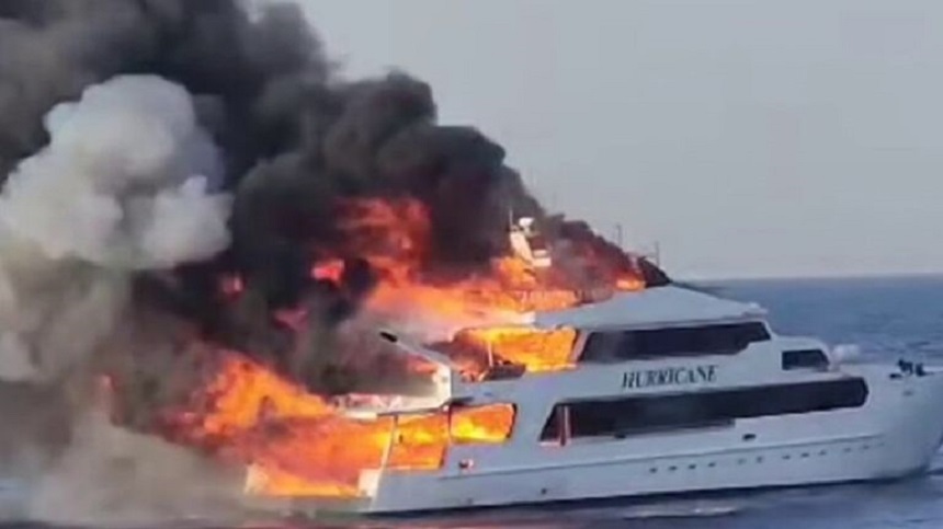 Trei turişti britanici sunt daţi dispăruţi după un incendiu la bordul unei ambarcaţiuni în Marea Roşie