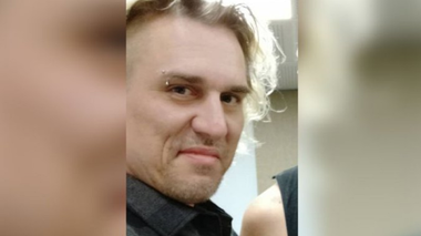 Americanul Travis Leake, un fost paraşutist şi muzician, arestat la Moscova cu privire la trafic de droguri, anunţă Departamentul de Stat