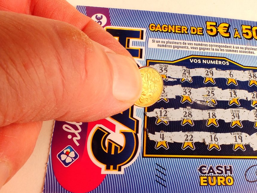 Un refugiat ucrainean a câştigat 500.000 de euro la loteria din Belgia