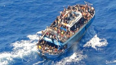 Naufragiul din apele Greciei s-ar putea dovedi una dintre cele mai mari catastrofe, soldate cu sute de morţi. La bordul ambarcaţiunii ar fi fost până la 100 de copii