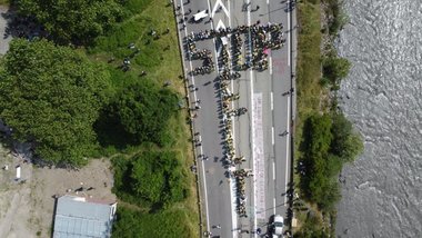 Franţa – 12 poliţişti, răniţi în confruntări cu protestatarii care se opun unei legături feroviare din Alpi / Bilanţul manifestanţilor răniţi, neclar 
