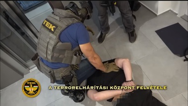 Ungaria a arestat un norvegian suspectat că punea la cale un atac care "să depăşească" crimele în masă comise de Anders Breivik în 2011 - VIDEO