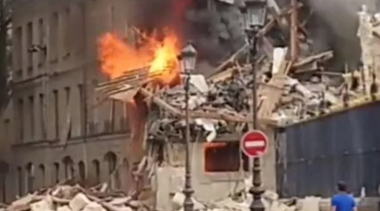 Cel puţin patru răniţi grav în explozia de la Paris, în apropierea Paris American Academy, o şcoală de design şi modă