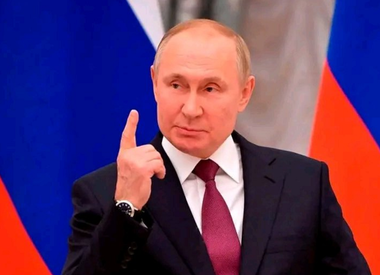 Rusia a vrut să asasineze în SUA un informator al CIA, Aleksandr Poteiev, un fost agent rus de informaţii, dezertor în America, dezvăluie The New York Times. Operaţiunea a eşuat şi a condus la represalii de ambele părţi, inclusiv expulzarea a câte zece diplomaţi, între care şefii posturilor SVR la Washington şi CIA la Moscova