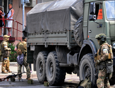 Prigojin dă asigurări că a cucerit cartierul general al armatei ruse din Rostov ”fără să tragă un foc” şi anunţă că ţara susţine ”marşul dreptărţii”, rebeliunea Wagner