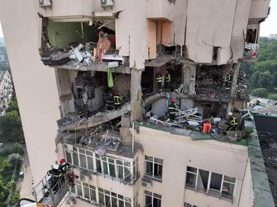 Bilanţul victimelor unui atac cu rachetă la Kiev creşte la cinci morţi. Doi morţi şi opt răniţi în sudul şi estul Ucrainei