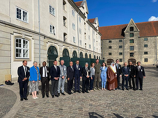 Reuniune ”constructivă” la Copenhaga pe tema planului de pace al lui Zelenski, anunţă Iermak