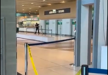 Incidentul grav de la aeroportul din Chişinău: Dorin Recean: Autorul atacului, un cetăţean din Tadjikistan. Un pasager a fost rănit