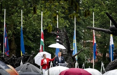 Ţările de Jos: Regele Willem-Alexander a prezentat scuze pentru rolul ţării sale în comerţul cu sclavi