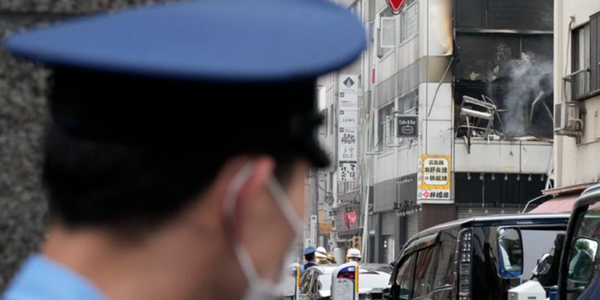 Patru răniţi la Tokyo, într-o explozie urmată de un incendiu într-un imobil