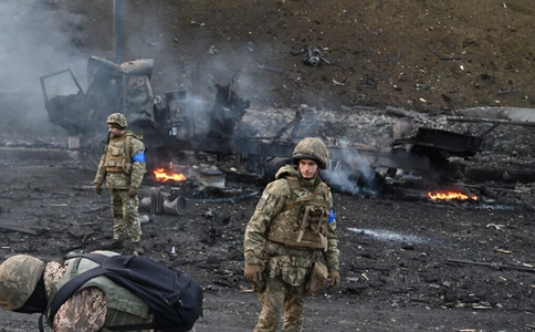 Ucraina anunţă că a recucerit 37 de kilometri pătraţi în decurs de o săptămână. Zelenski evocă ”o săptămână grea”. Zalujni, ”enervat” de occidentalii care se plâng de lentoarea contraofensivei. Milley nu exclude livrări de F-16 şi ATACMS