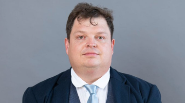 Un prim primar de extremă dreapta, Hannes Loth, ales pentru prima oară în estul Germaniei, la o săptămână după ce AfD a obţinut o primă victorie într-un canton. SPD-ul lui Scholz, creditat în sondaje după AfD