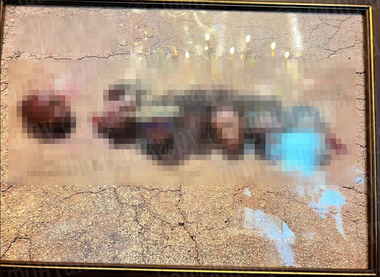 Lingouri de aur, arme, peruci şi dolari, în imagini de la percheziţia casei de lux a lui Prigojin din Sankt Petersburg. În casă s-au găsit şi o poză cu capete tăiate şi un ciocan uriaş de metal pe capul căruia scrie ”în caz de negocieri importante”