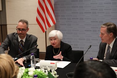 Janet Yellen, secretarul Trezoreriei SUA, spune Chinei că lumea este „suficient de mare pentru ca ambele ţări să prospere”