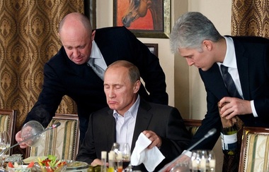 UPDATE-Putin s-a întâlnit cu Prigojin la Kremlin, la cinci zile după rebeliunea Wagner, anunţă Kremlinul în urma unei dezvăluiri a cotidianului francez Liberation. Reuniunea, la care Putin a invitat 35 de comandanţi şi lideri Wagner, a durat aproape trei ore