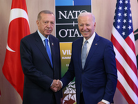 Erdogan s-a întâlnit cu Biden şi i-a urat \