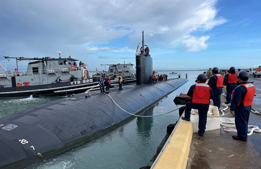 Cuba denunţă prezenţa unui submarin american nuclear la Guantanamo. Nava-şcoală Perekop a Marinei ruse, în ”vizită oficială” în portul Havana până joi