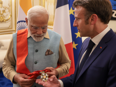 Macron îi decernează Marea Cruce a Legiunii de Onoare lui Modi, invitat de onoare de Ziua Franţei