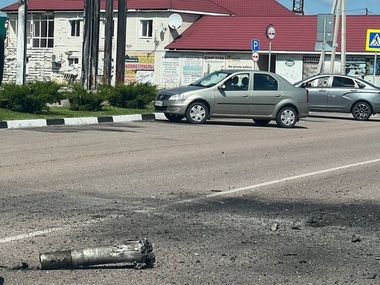 Oficial rus: Ucraina a bombardat un oraş de frontieră din Rusia. O femeie a murit