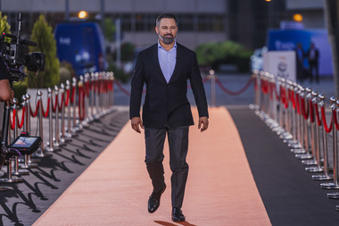 ALEGERI LEGISLATIVE ÎN SPANIA. Spaniolii sunt aşteptaţi la urne într-un scrutin ce ar putea valida ascensiunea extremei drepte. Cine este Santiago Abascal, liderul Vox, şi pentru ce militează?