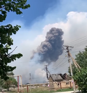 Un nou atac cu drone asupra unui depozit de muniţii din Crimeea determină evacuări de populaţie şi închiderea temporară a podului Kerci. Kievul revendică lovitura - VIDEO