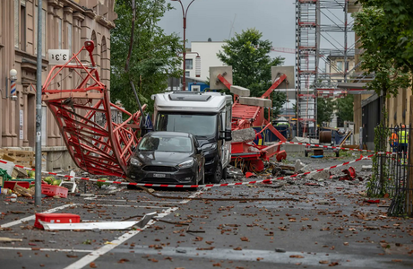 Un mort, ”numeroşi răniţi” şi pagube în nord-vestul Elveţiei, în urma unei furtuni la La Chaux-de-Fonds
