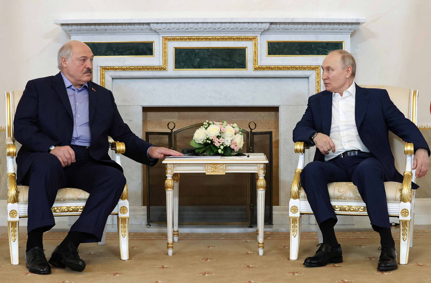 Putin a discutat cu Lukaşenko despre Wagner la Sankt Petersburg, anunţă Kremlinul