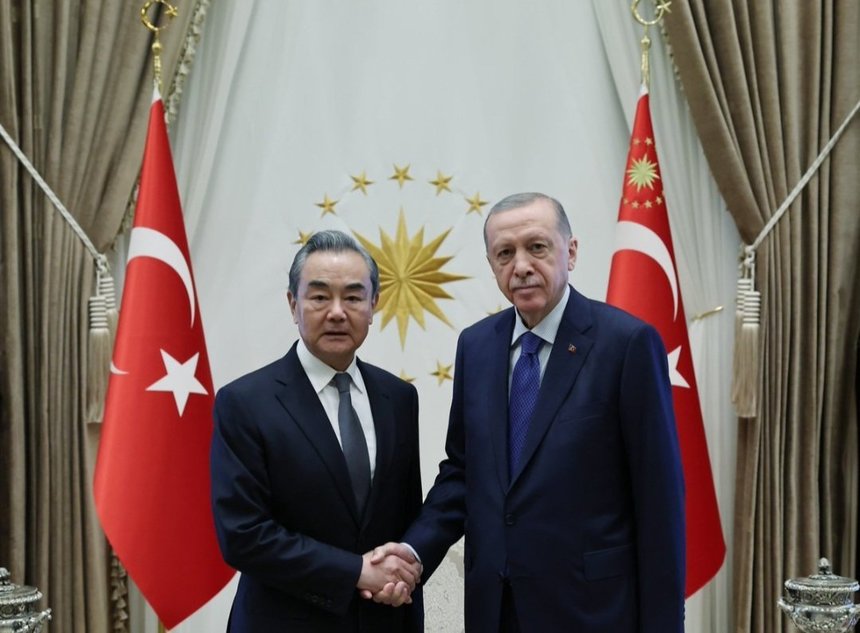 Noul ministru chinez de externe Wang Yi a discutat despre Ucraina în Turcia, în prima sa vizită în străinătate
