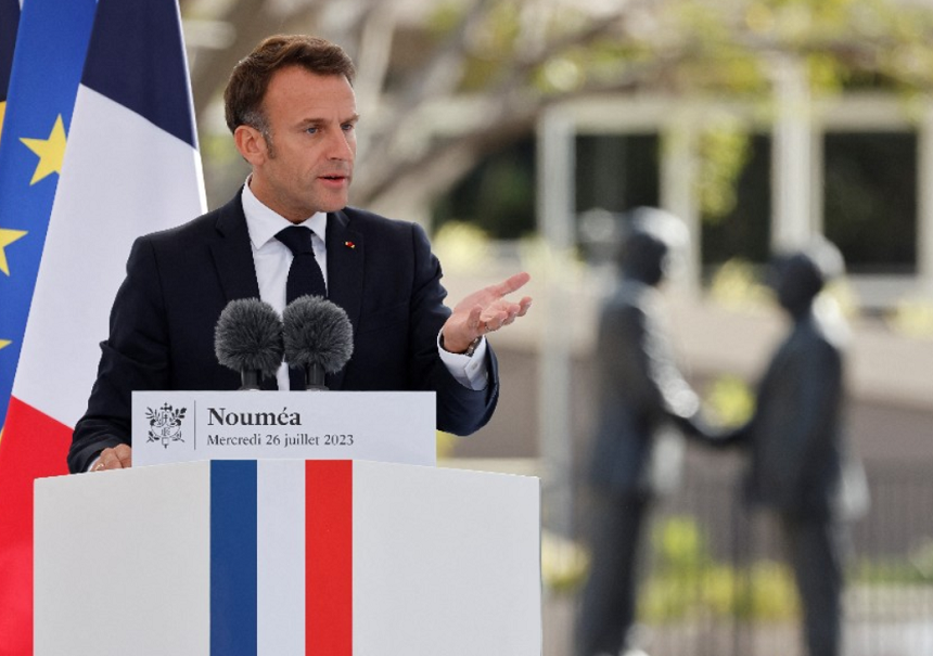Emmanuel Macron denunţă "noul imperialism" în Pacific, într-o vizită istorică în Vanuatu