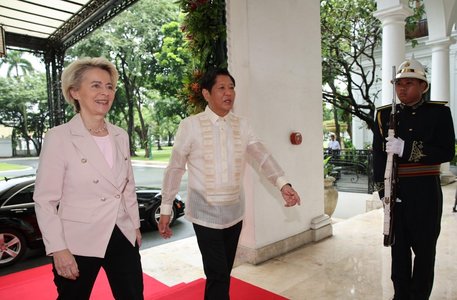 Aflată la Manila, Ursula von der Leyen critică Beijingul şi pledează pentru întărirea cooperării cu Filipine în materie de securitate maritimă