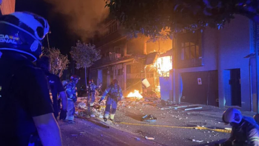 Un mort şi 14 răniţi în Spania, într-o explozie într-un imobil de patru etaje la Valladolid